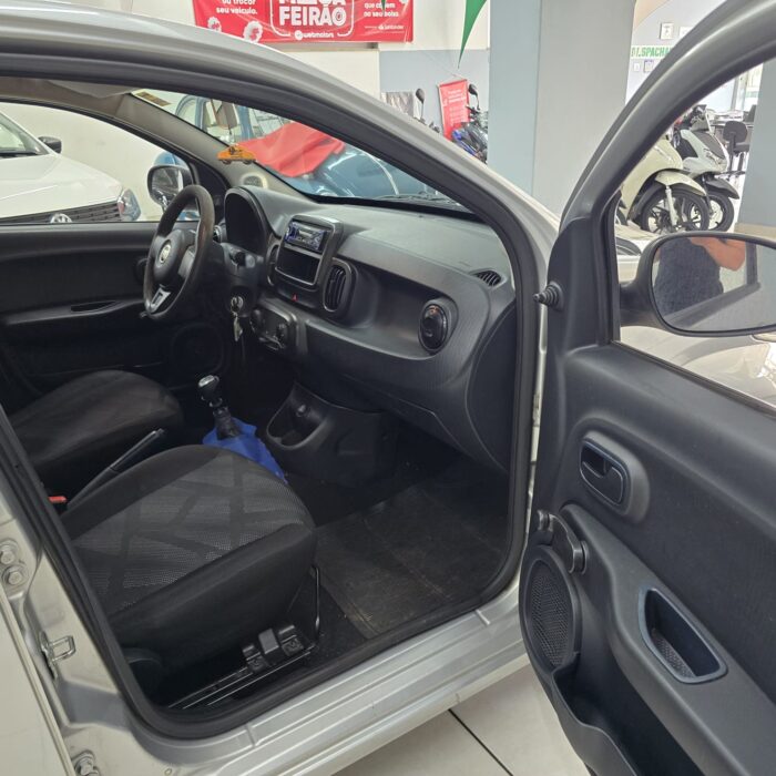 FIAT MOBI 1.0 EASY PRATA 2018 FLEX - Image 10