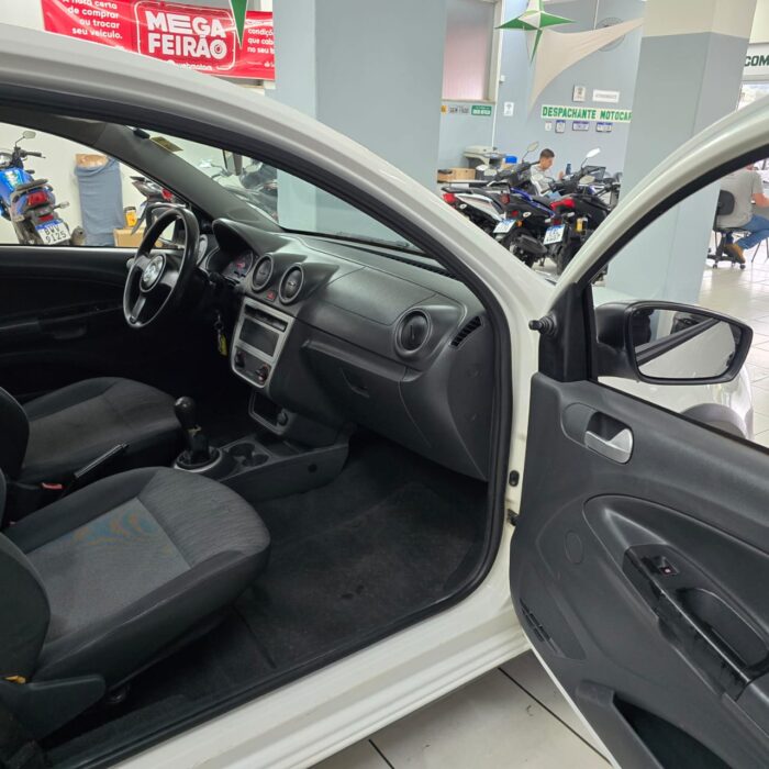 VW SAVEIRO 1.6 CS BRANCA 2014 FLEX - Image 10