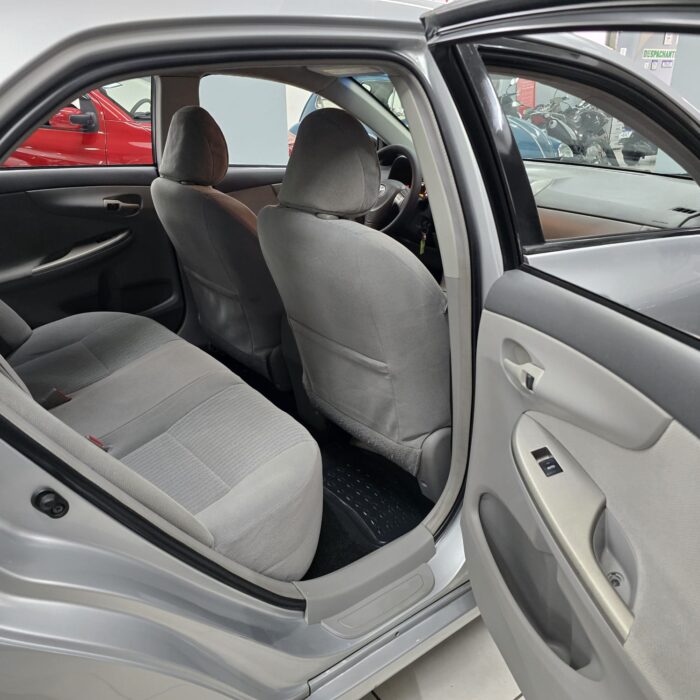 TOYOTA COROLLA 1.8 GLi AUT. PRATA 2010 FLEX - Image 12