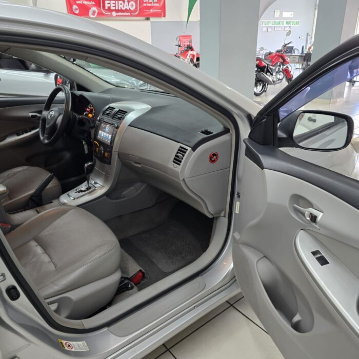 TOYOTA COROLLA 2.0 XEi AUT. PRATA 2013 FLEX - Image 10