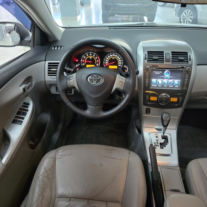 TOYOTA COROLLA 2.0 XEi AUT. PRATA 2013 FLEX - Image 8