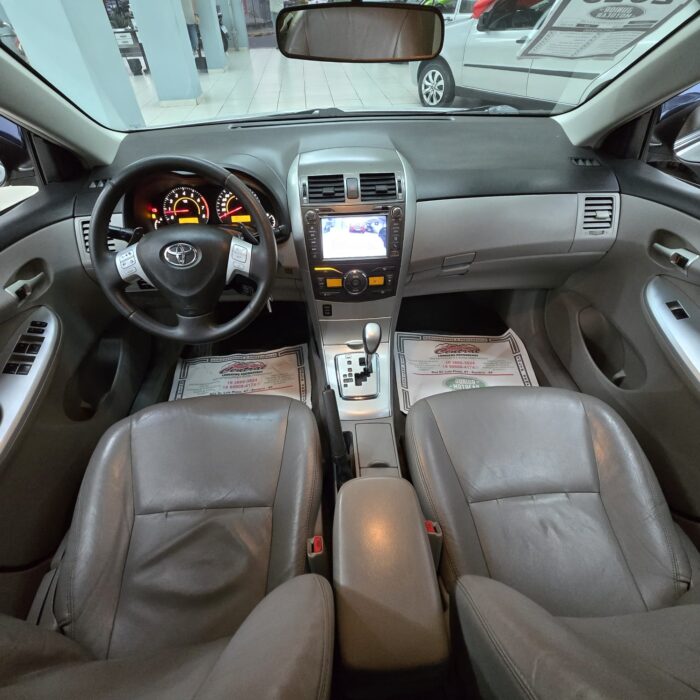 TOYOTA COROLLA 2.0 XEi AUT. PRATA 2013 FLEX - Imagem 9