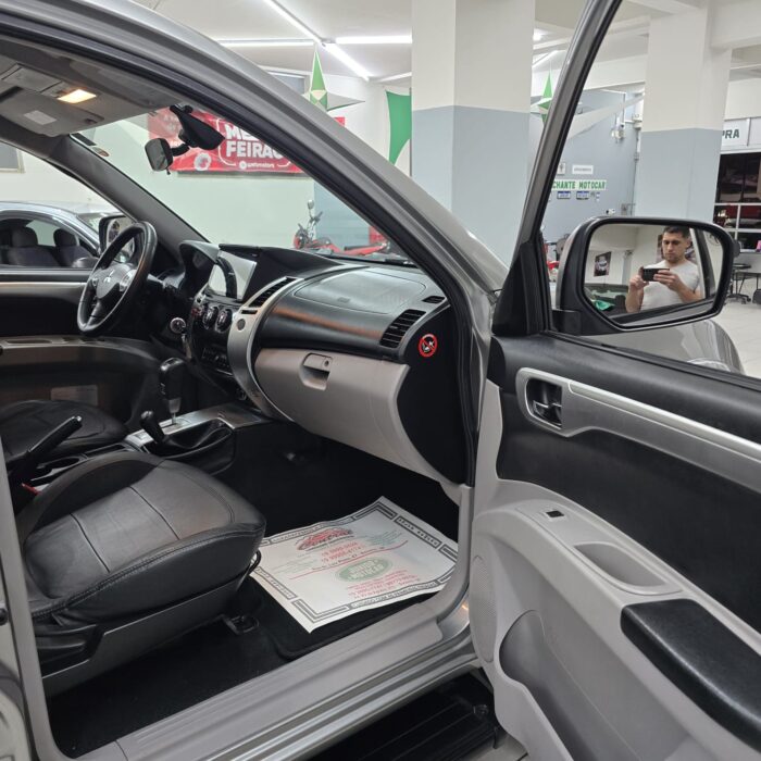 MITSUBISHI PAJERO 3.5 DAKAR 4X4 AUT. PRATA 2013 FLEX - Image 10