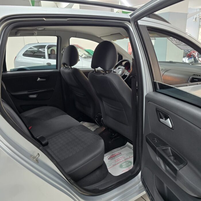 VW SPACEFOX 1.6 COMFORTLINE PRATA 2015 FLEX - Image 12