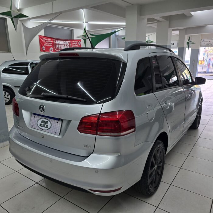 VW SPACEFOX 1.6 COMFORTLINE PRATA 2015 FLEX - Image 6
