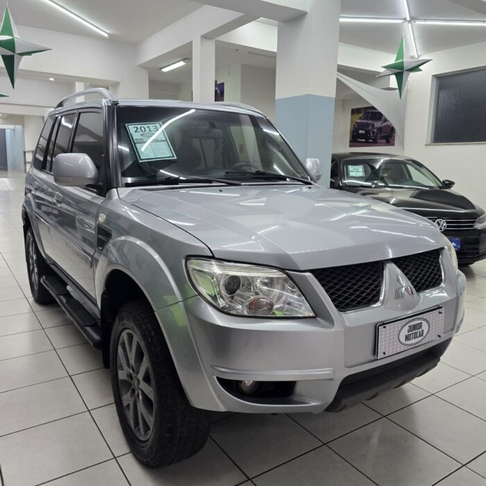 MITSUBISHI PAJERO TR4 2.0 4X2 AUT. PRATA 2013 FLEX