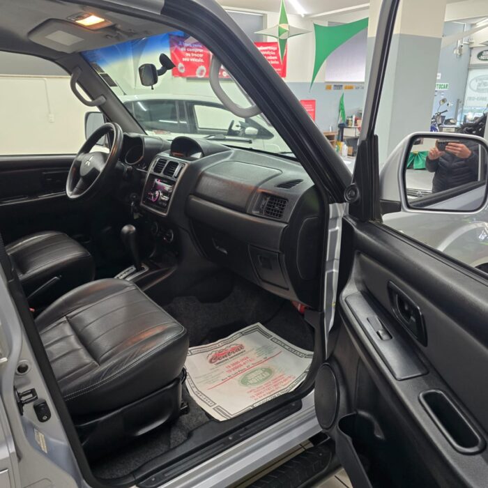 MITSUBISHI PAJERO TR4 2.0 4X2 AUT. PRATA 2013 FLEX - Imagem 10