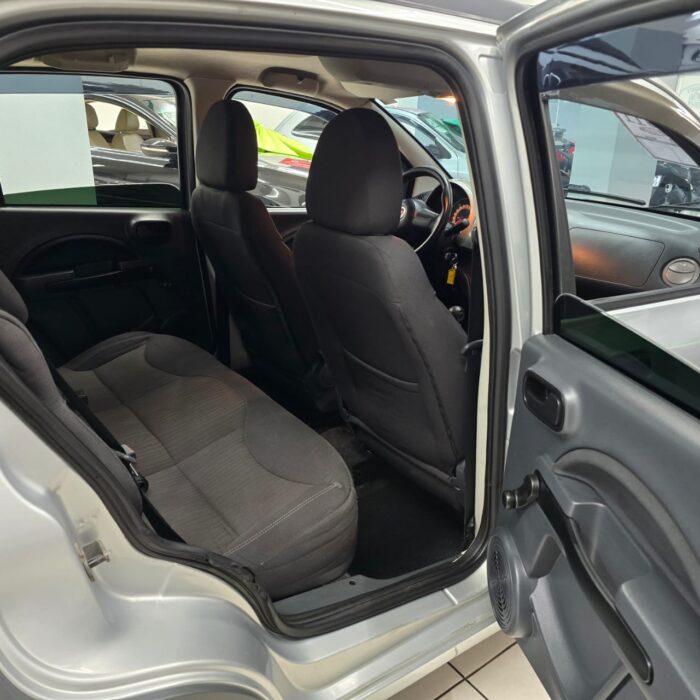 FIAT UNO 1.4 VIVACE WAY PRATA 2011 FLEX - Imagem 12