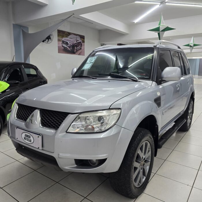 MITSUBISHI PAJERO TR4 2.0 4X2 AUT. PRATA 2013 FLEX - Imagem 3