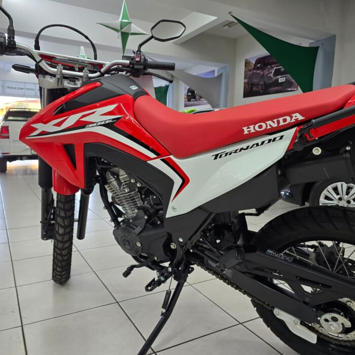 HONDA XR 300L TORNADO VERMELHA 2025 FLEX - Imagem 6
