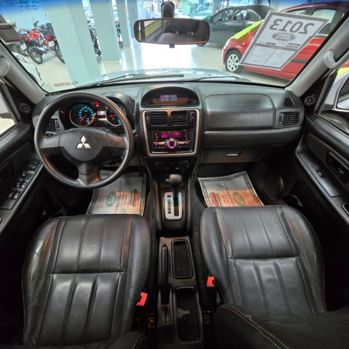 MITSUBISHI PAJERO TR4 2.0 4X2 AUT. PRATA 2013 FLEX - Imagem 9