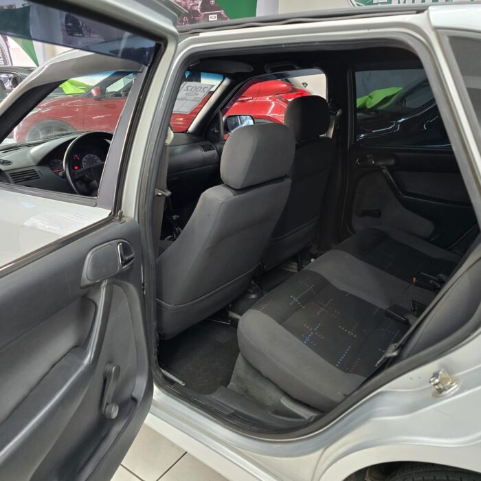 VW GOL 1.0 HIGHWAY PRATA 2002 FLEX - Imagem 11
