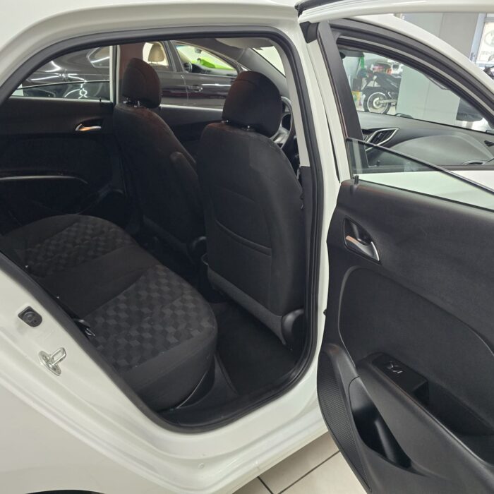 HYUNDAI HB20 1.6 COMFORT AUT. BRANCO 2017 FLEX - Imagem 12