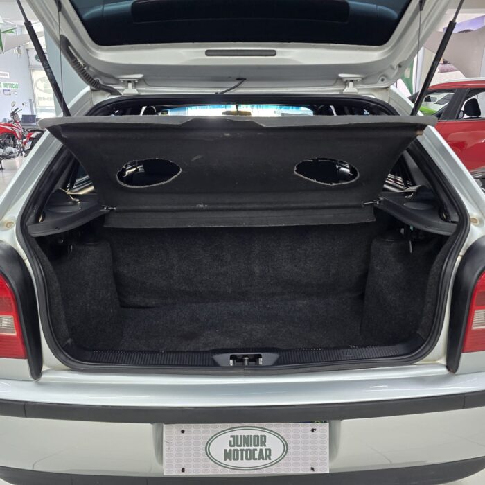 VW GOL 1.0 HIGHWAY PRATA 2002 FLEX - Imagem 13