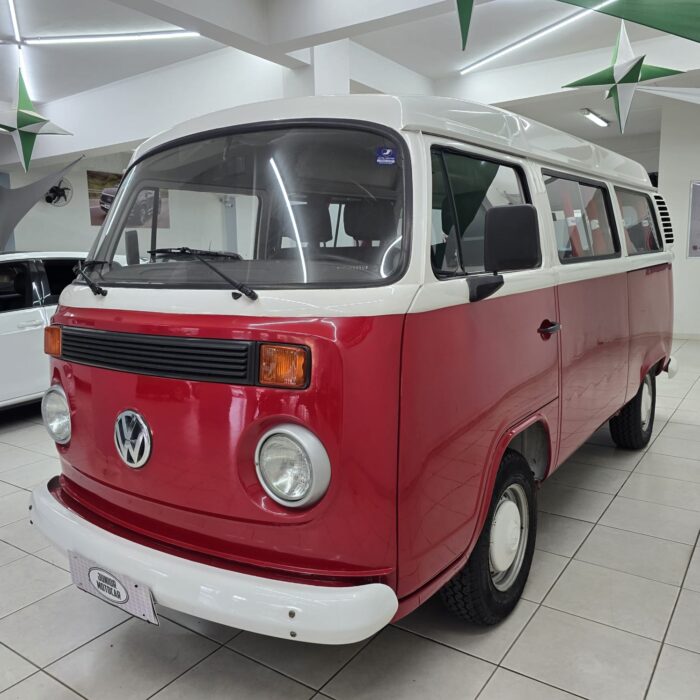 VW KOMBI 1.6 VERMELHA 2004 FLEX - Imagem 3