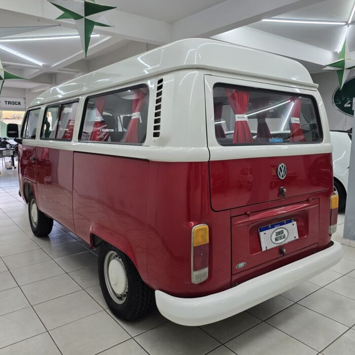VW KOMBI 1.6 VERMELHA 2004 FLEX - Imagem 4