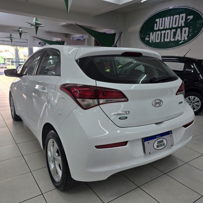 HYUNDAI HB20 1.6 COMFORT AUT. BRANCO 2017 FLEX - Imagem 4
