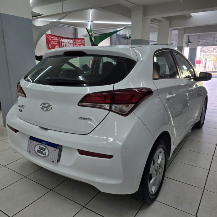 HYUNDAI HB20 1.6 COMFORT AUT. BRANCO 2017 FLEX - Imagem 6
