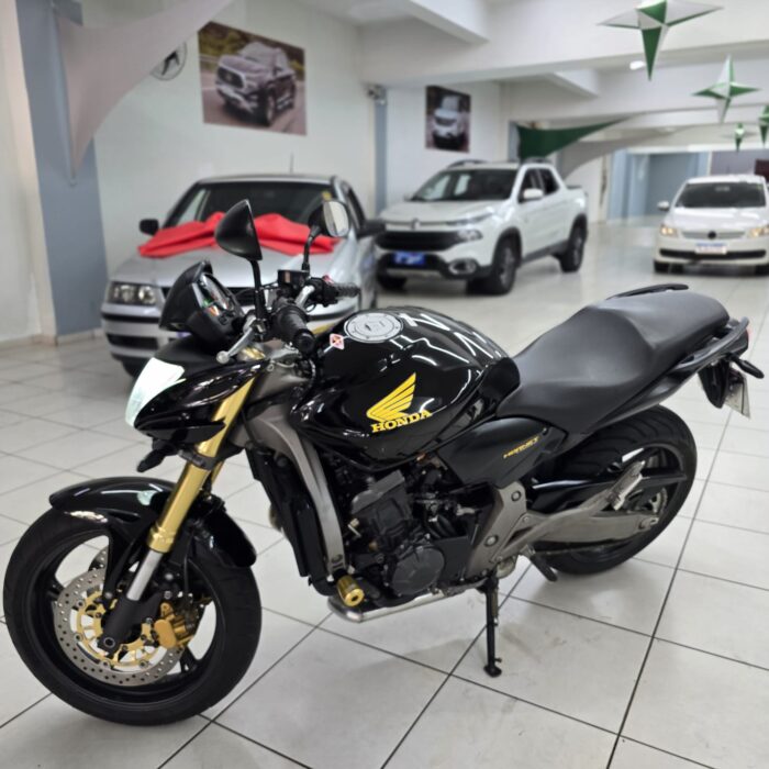 HONDA HORNET 600F PRETA 2010 GASOLINA - Imagem 3