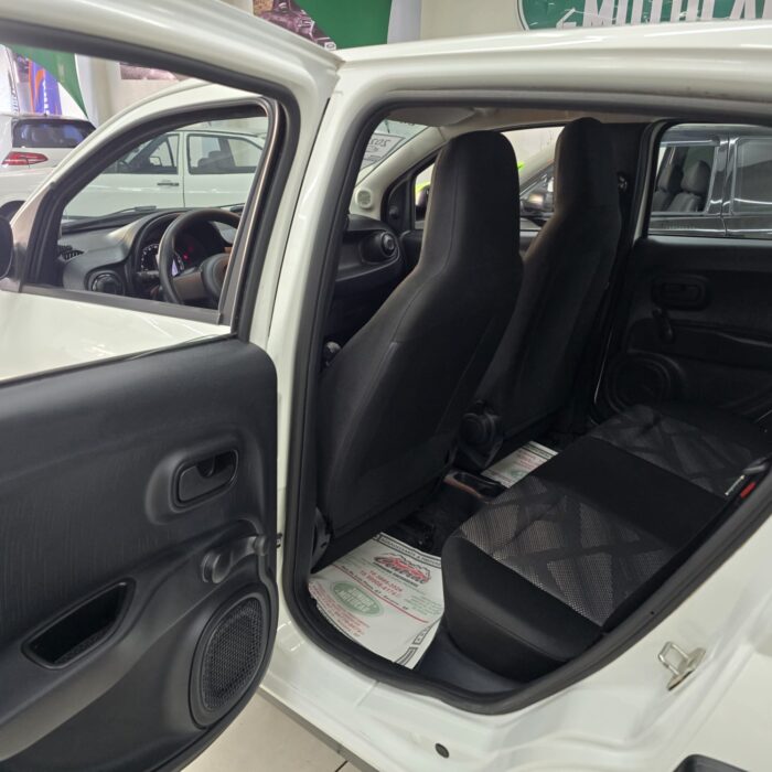 FIAT MOBI 1.0 LIKE BRANCO 2023 FLEX - Imagem 11