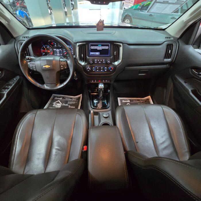 GM S10 2.8 H. COUNTRY 4X4 CD AUT. PRETA 2018 DIESEL - Imagem 10