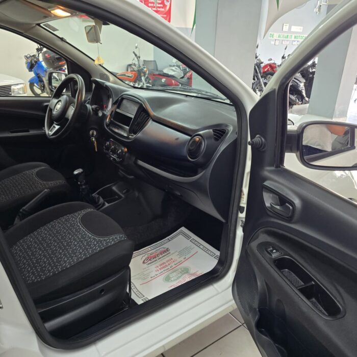 FIAT UNO 1.0 VIVACE ATTRACTIVE BRANCO 2021 FLEX - Imagem 10