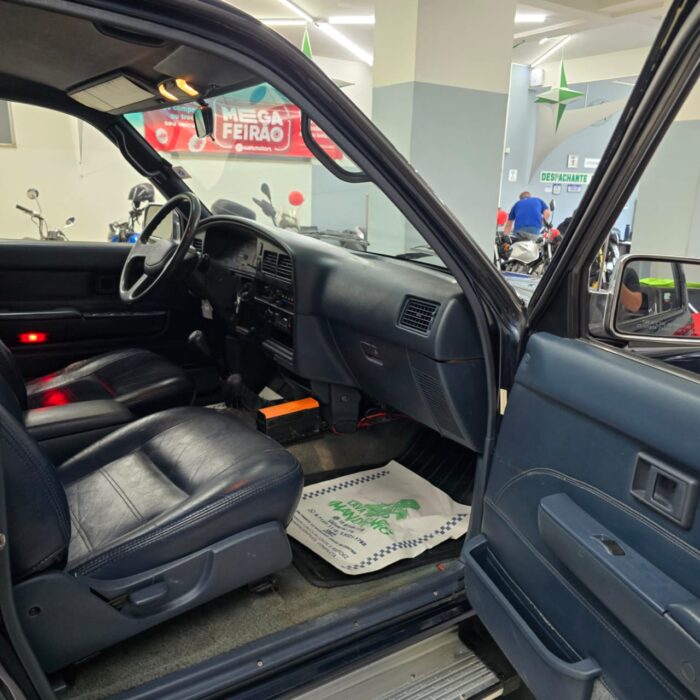 TOYOTA HILUX SW4 2.8 DLX 4X4 AZUL 1995 DIESEL - Imagem 10