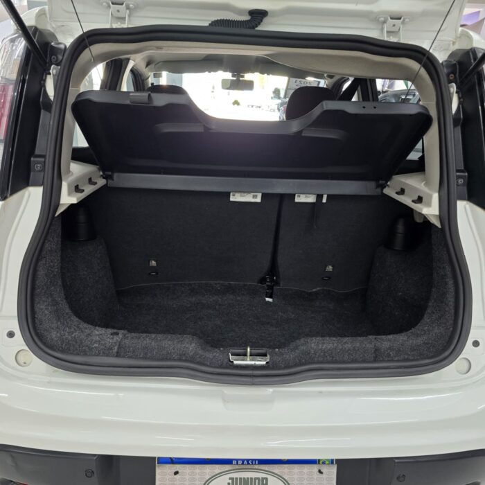 FIAT UNO 1.0 VIVACE ATTRACTIVE BRANCO 2021 FLEX - Imagem 13