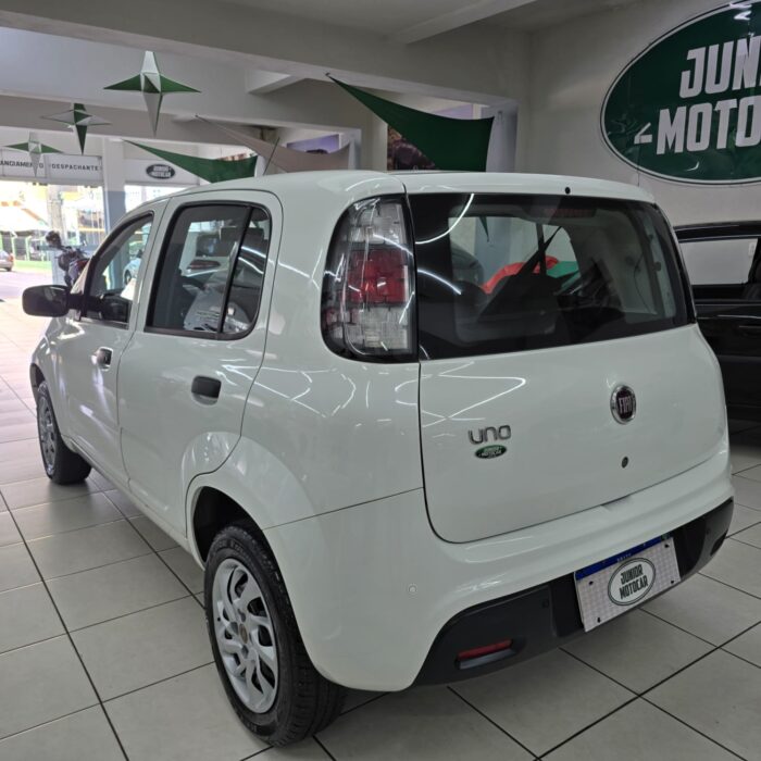FIAT UNO 1.0 VIVACE ATTRACTIVE BRANCO 2021 FLEX - Imagem 4