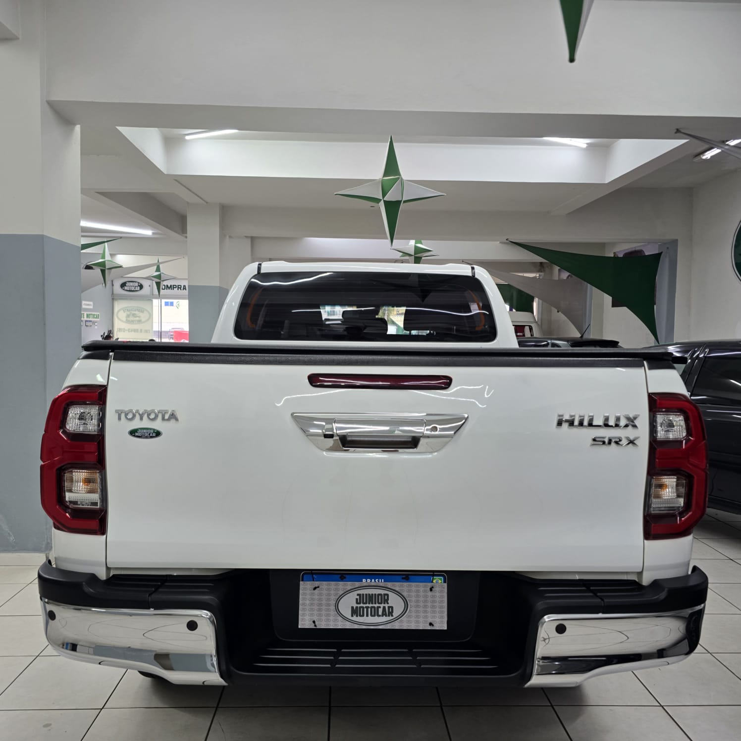 TOYOTA HILUX 2.8 SRX LIMITED 4X4 TDi BRANCA 2023 DIESEL - Imagem 5