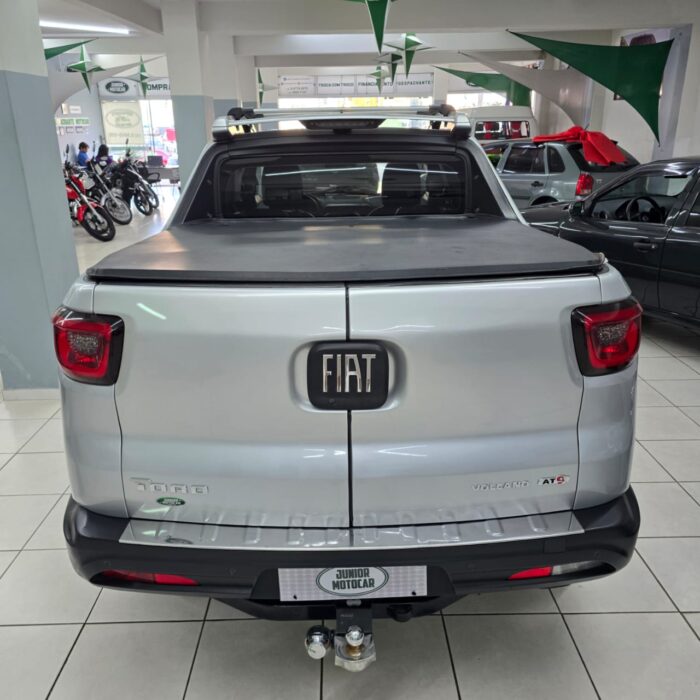 TORO 2.0 VOLCANO 4X4 AUT. PRATA 2017 DIESEL - Imagem 6