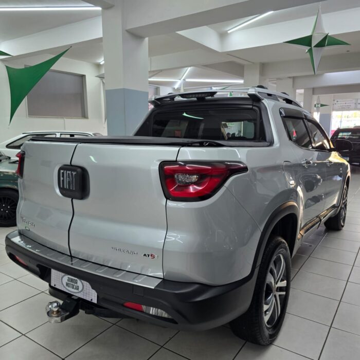 TORO 2.0 VOLCANO 4X4 AUT. PRATA 2017 DIESEL - Imagem 7
