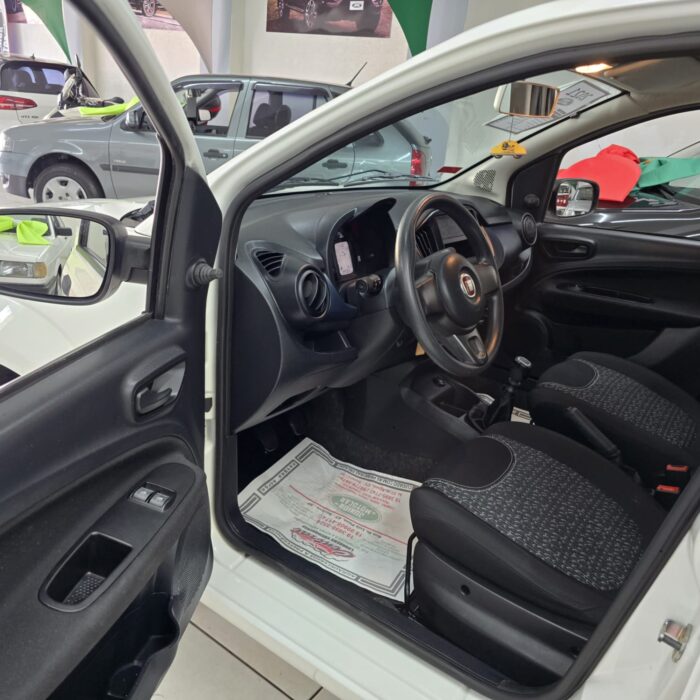 FIAT UNO 1.0 VIVACE ATTRACTIVE BRANCO 2021 FLEX - Imagem 7