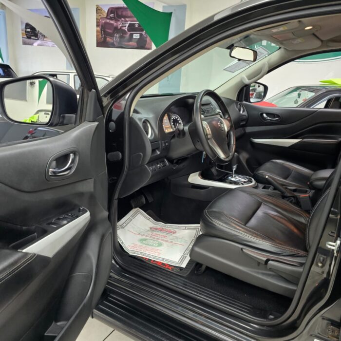NISSAN FRONTIER 2.3 ATTACK 4X4 AUT. PRETA 2021 DIESEL - Imagem 8