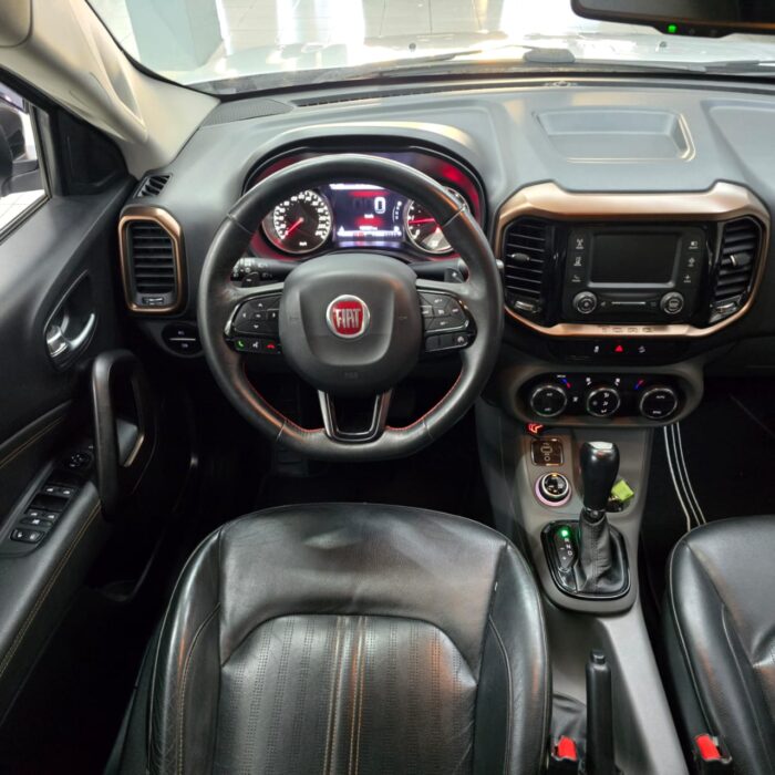 TORO 2.0 VOLCANO 4X4 AUT. PRATA 2017 DIESEL - Imagem 9