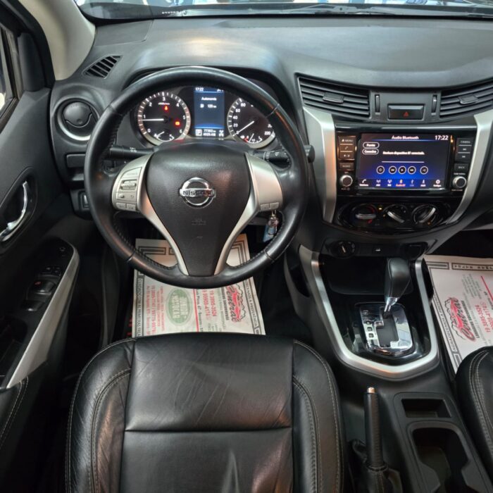 NISSAN FRONTIER 2.3 ATTACK 4X4 AUT. PRETA 2021 DIESEL - Imagem 9