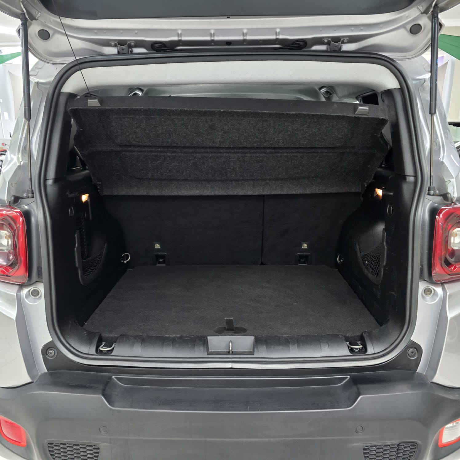 JEEP RENEGADE 2.0 LONGITUDE CINZA 2020 DIESEL - Imagem 13