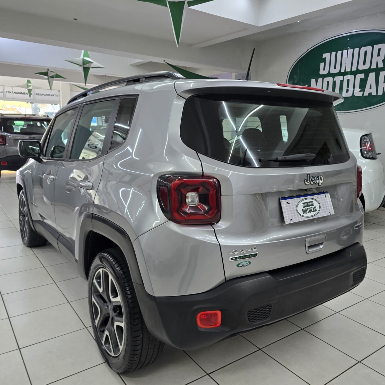 JEEP RENEGADE 2.0 LONGITUDE CINZA 2020 DIESEL - Imagem 4