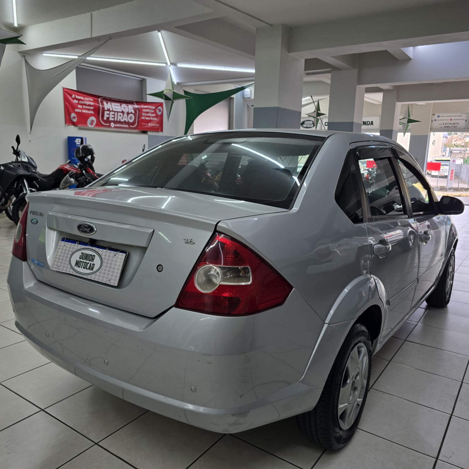 FORD FIESTA 1.6 CLASS SEDAN PRATA 2009 FLEX - Imagem 6