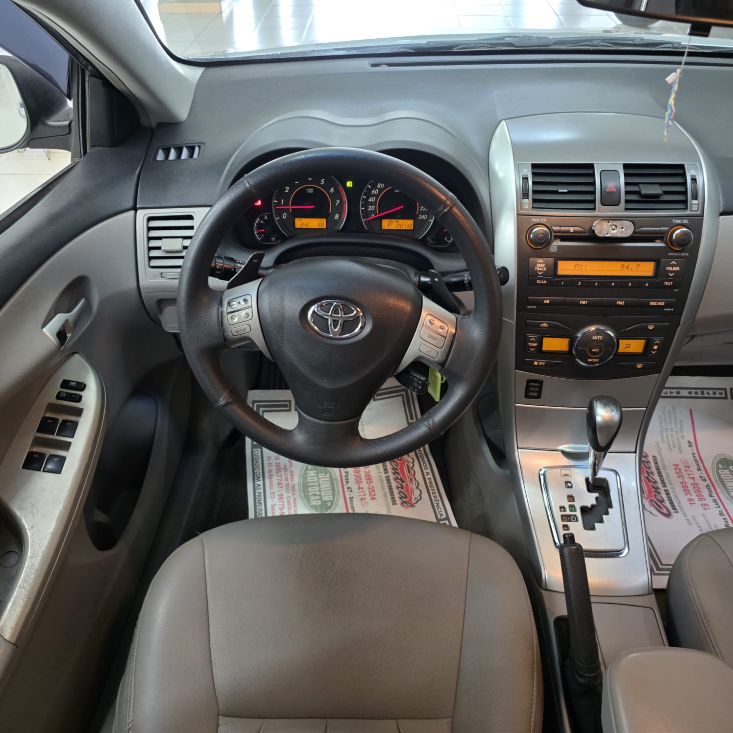 TOYOTA COROLLA 2.0 XEi AUT. PRATA 2013 FLEX - Imagem 8