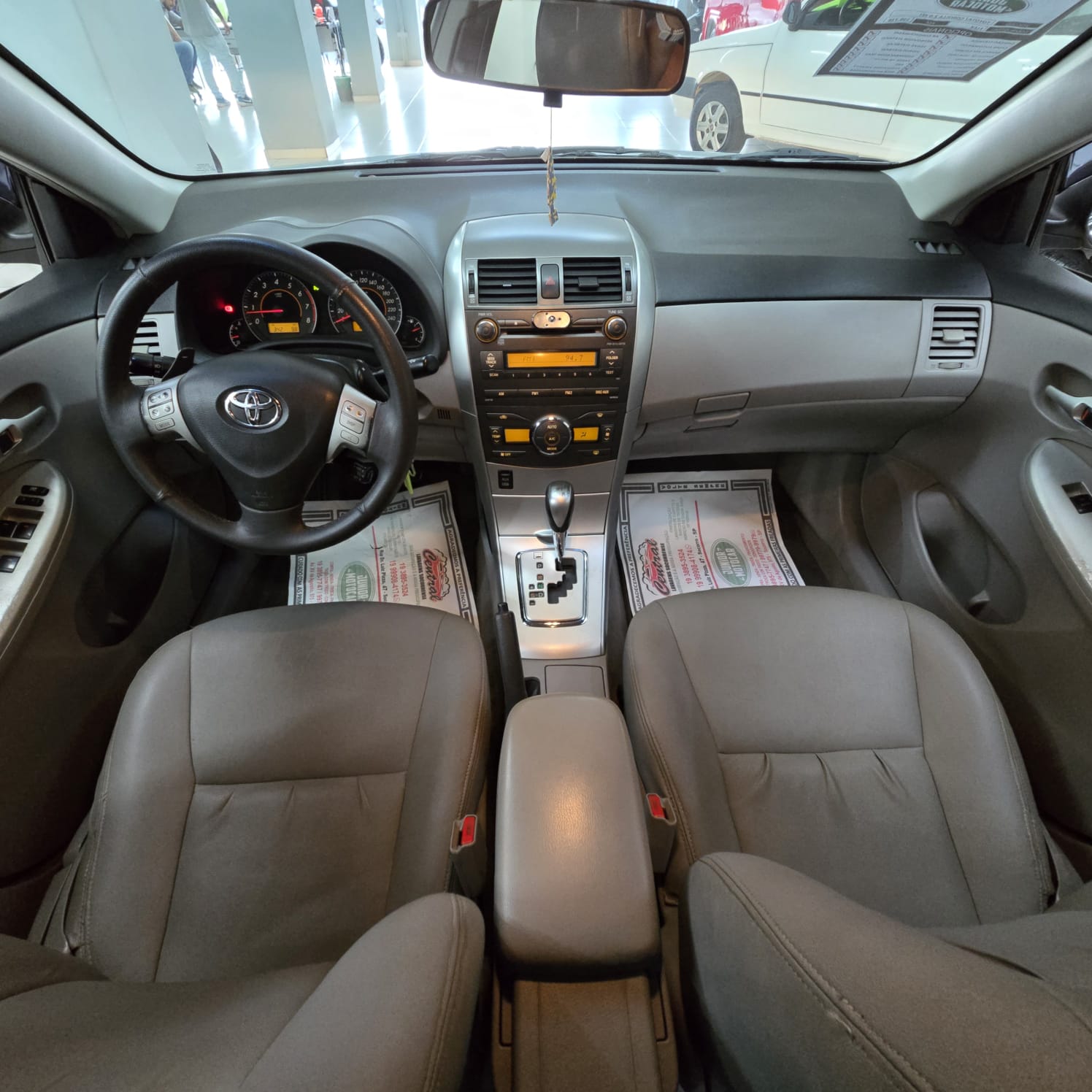 TOYOTA COROLLA 2.0 XEi AUT. PRATA 2013 FLEX - Imagem 9