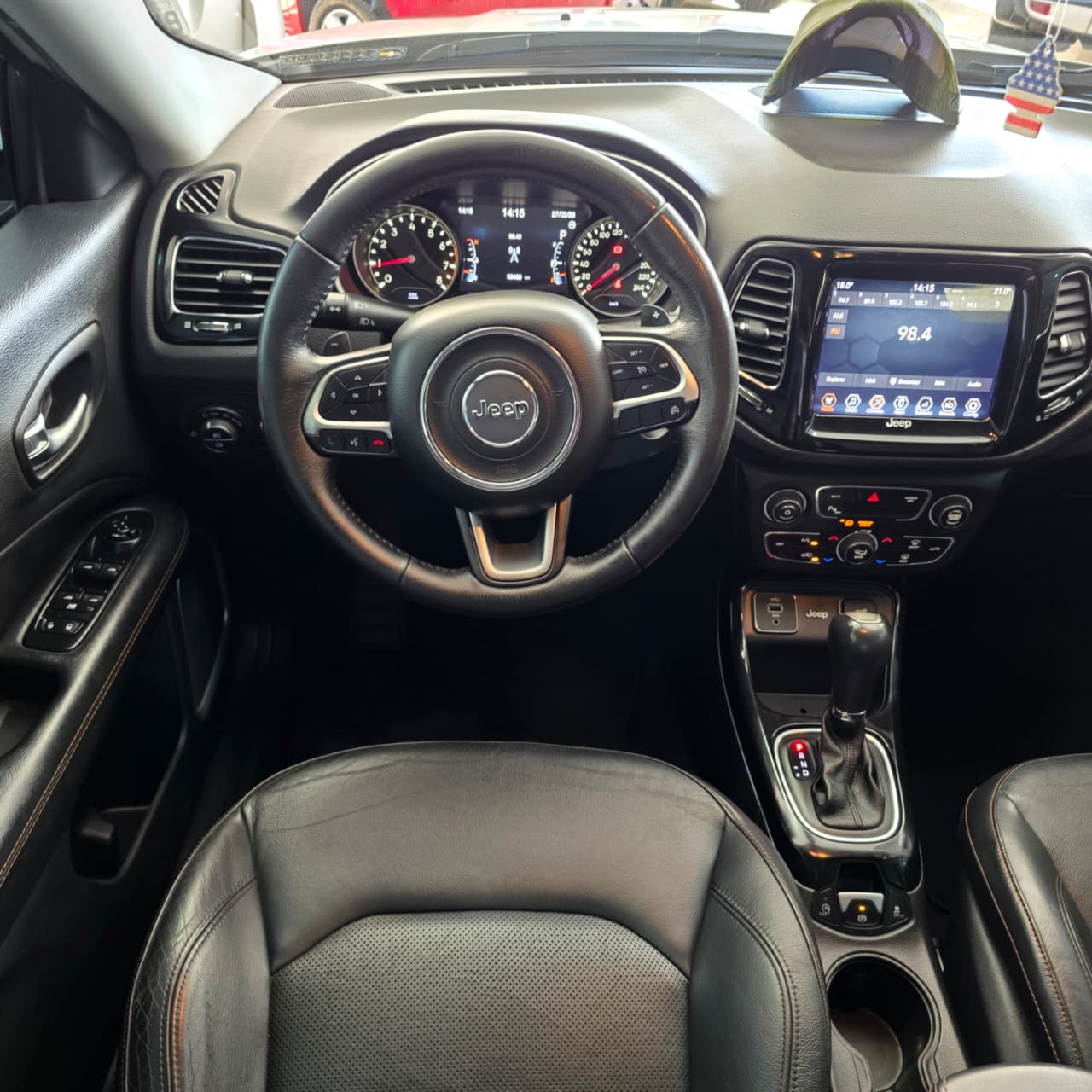 JEEP COMPASS 2.0 LIMITED AUT. BRANCO 2018 FLEX - Imagem 11