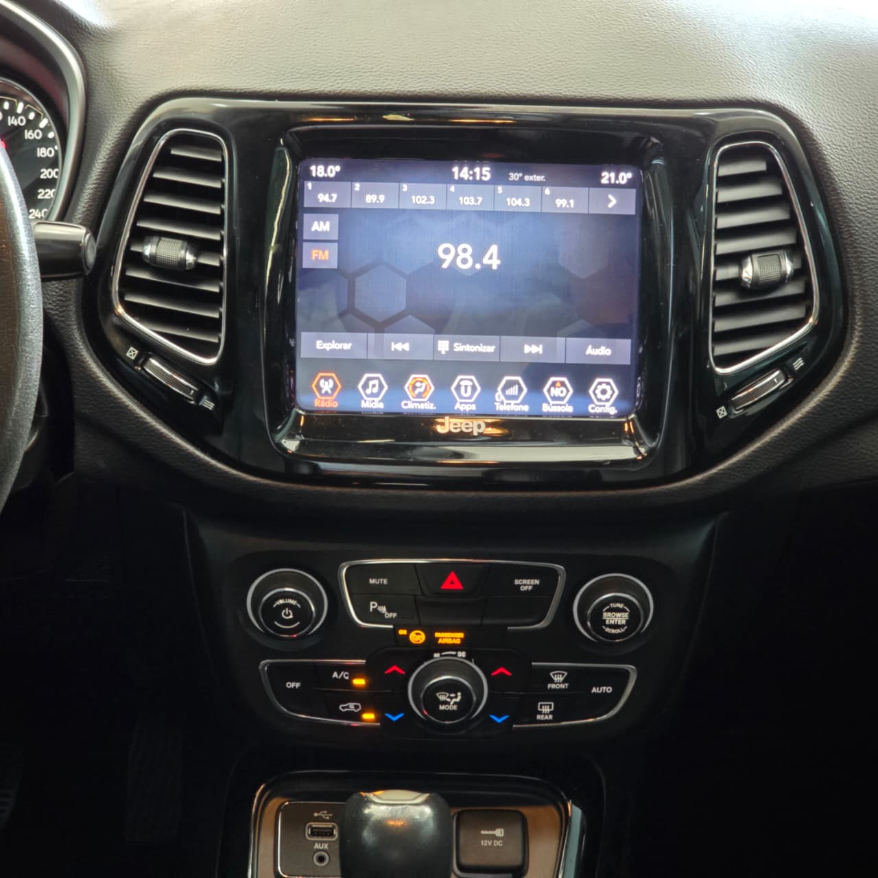 JEEP COMPASS 2.0 LIMITED AUT. BRANCO 2018 FLEX - Imagem 13