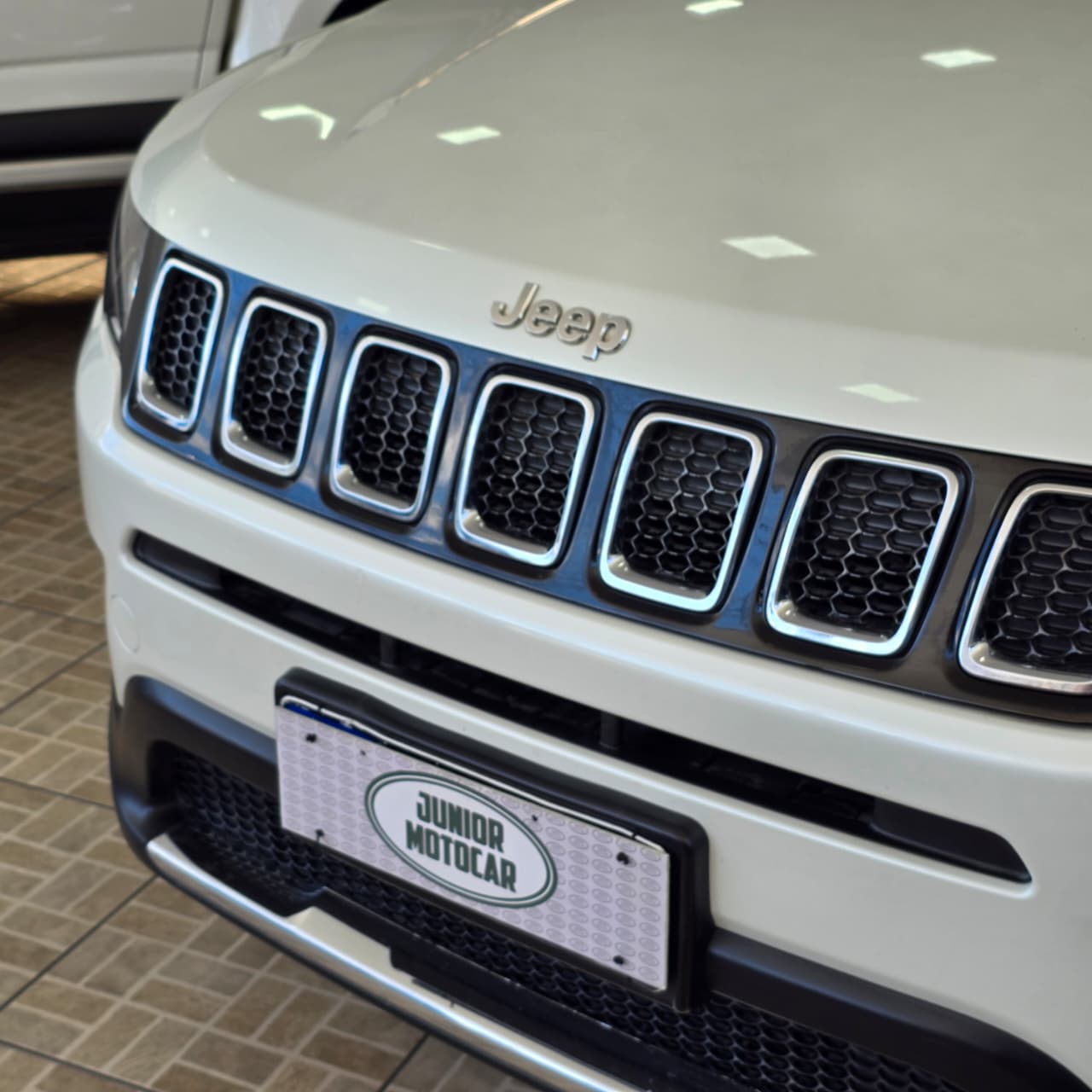 JEEP COMPASS 2.0 LIMITED AUT. BRANCO 2018 FLEX - Imagem 7