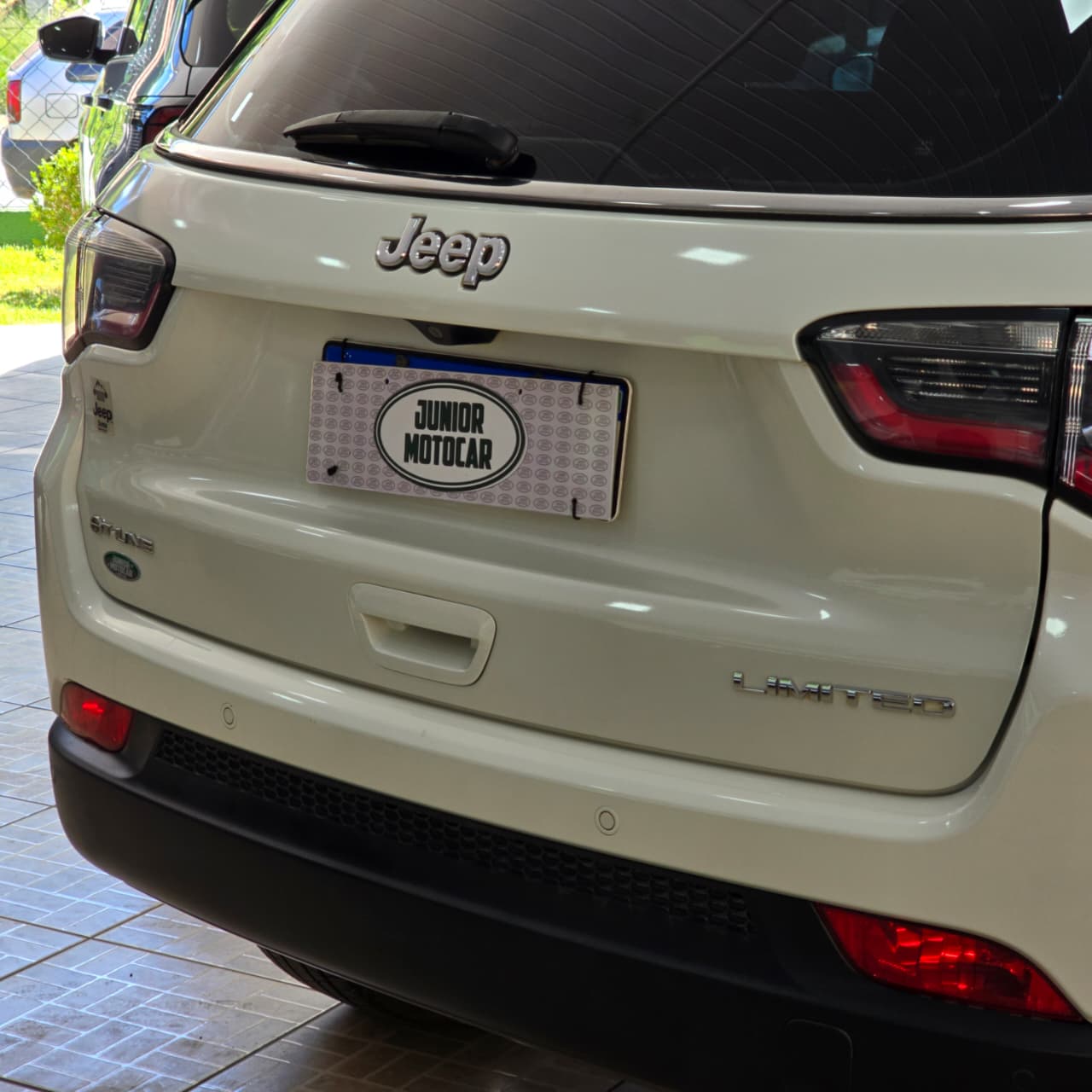 JEEP COMPASS 2.0 LIMITED AUT. BRANCO 2018 FLEX - Imagem 8