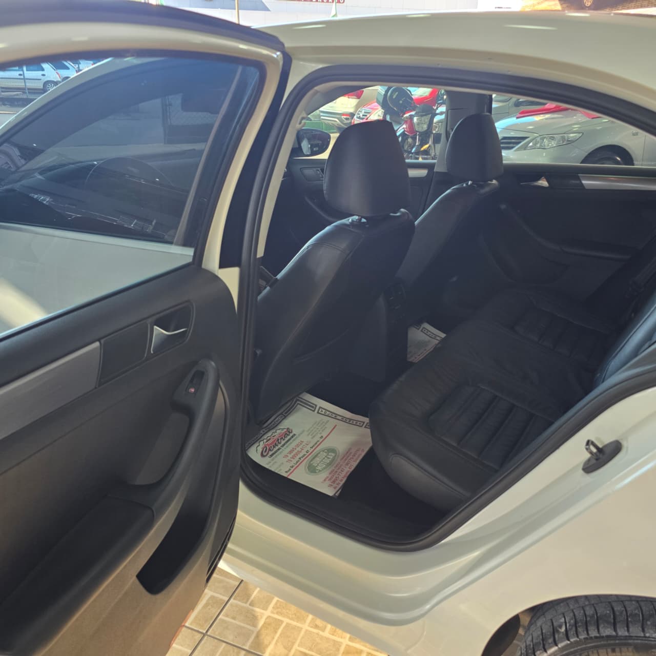 VW JETTA 2.0 TSI TURBO BRANCO 2012 GASOLINA - Imagem 12