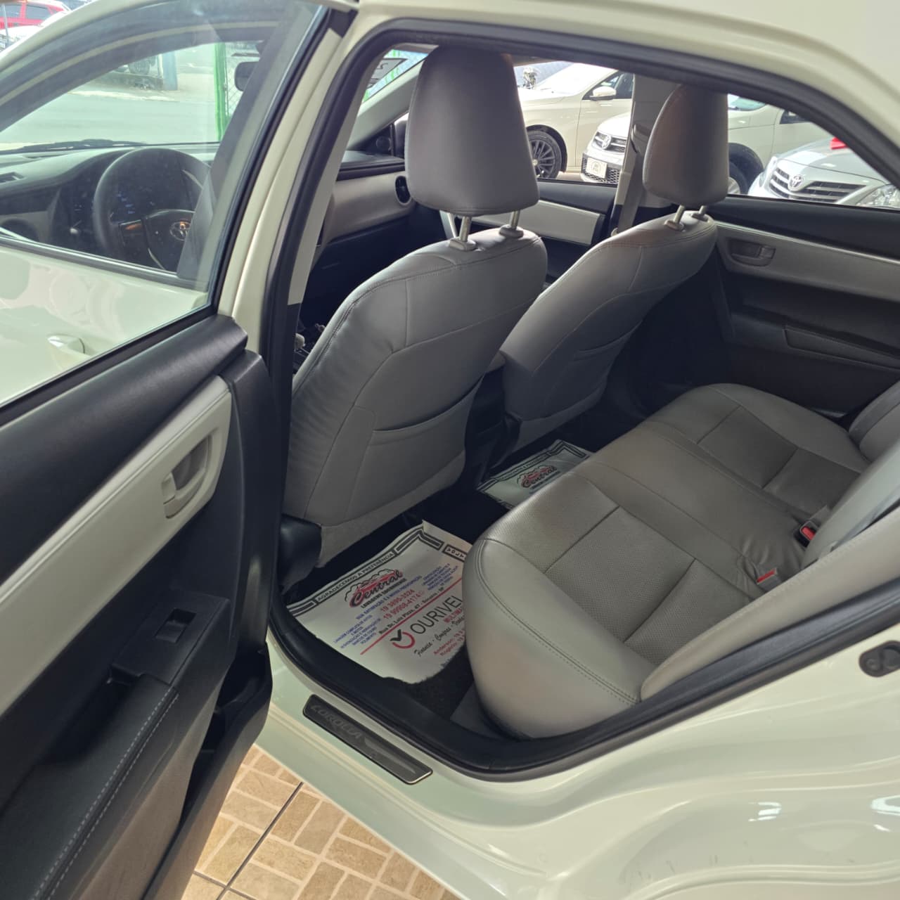 TOYOTA COROLLA 1.8 GLi AUT. BRANCO 2019 FLEX - Imagem 15