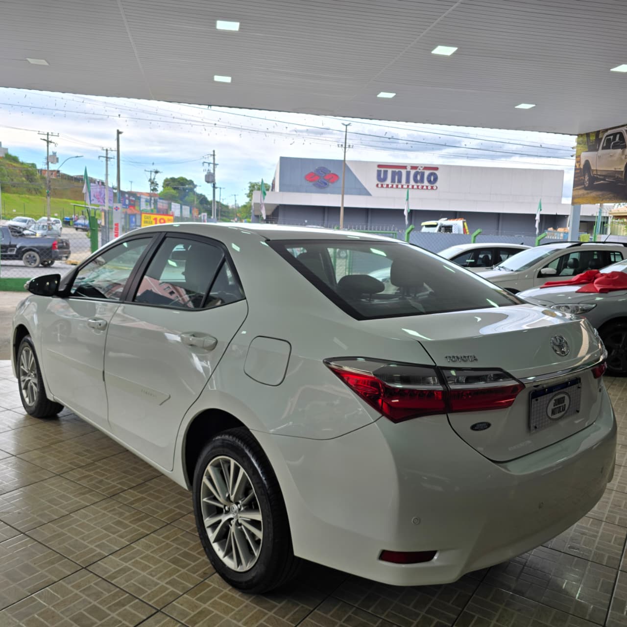TOYOTA COROLLA 1.8 GLi AUT. BRANCO 2019 FLEX - Imagem 4
