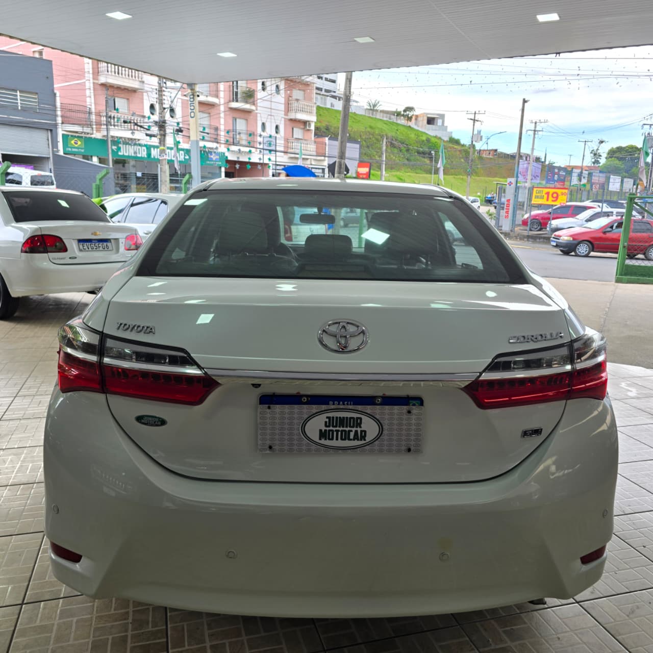 TOYOTA COROLLA 1.8 GLi AUT. BRANCO 2019 FLEX - Imagem 5