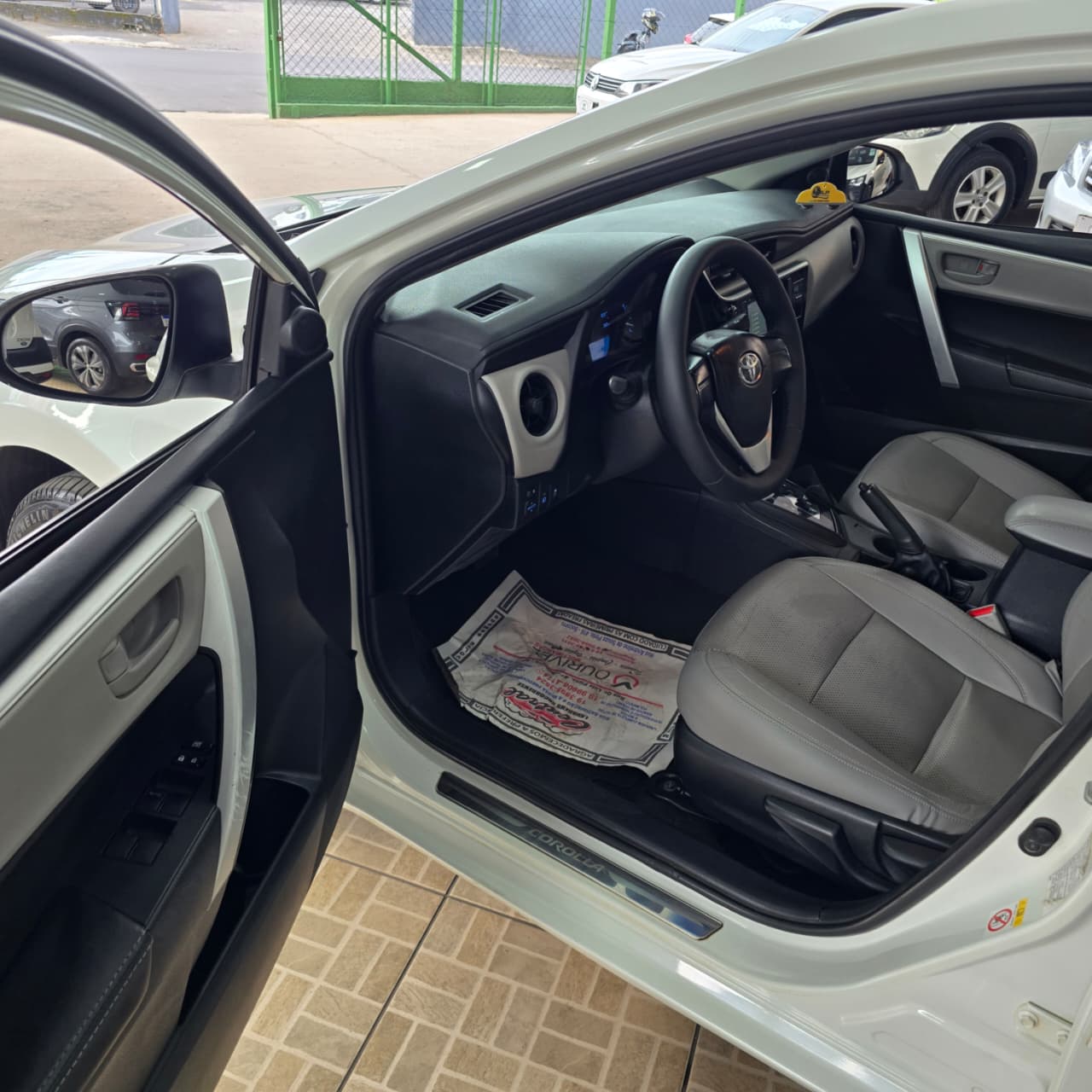 TOYOTA COROLLA 1.8 GLi AUT. BRANCO 2019 FLEX - Imagem 8